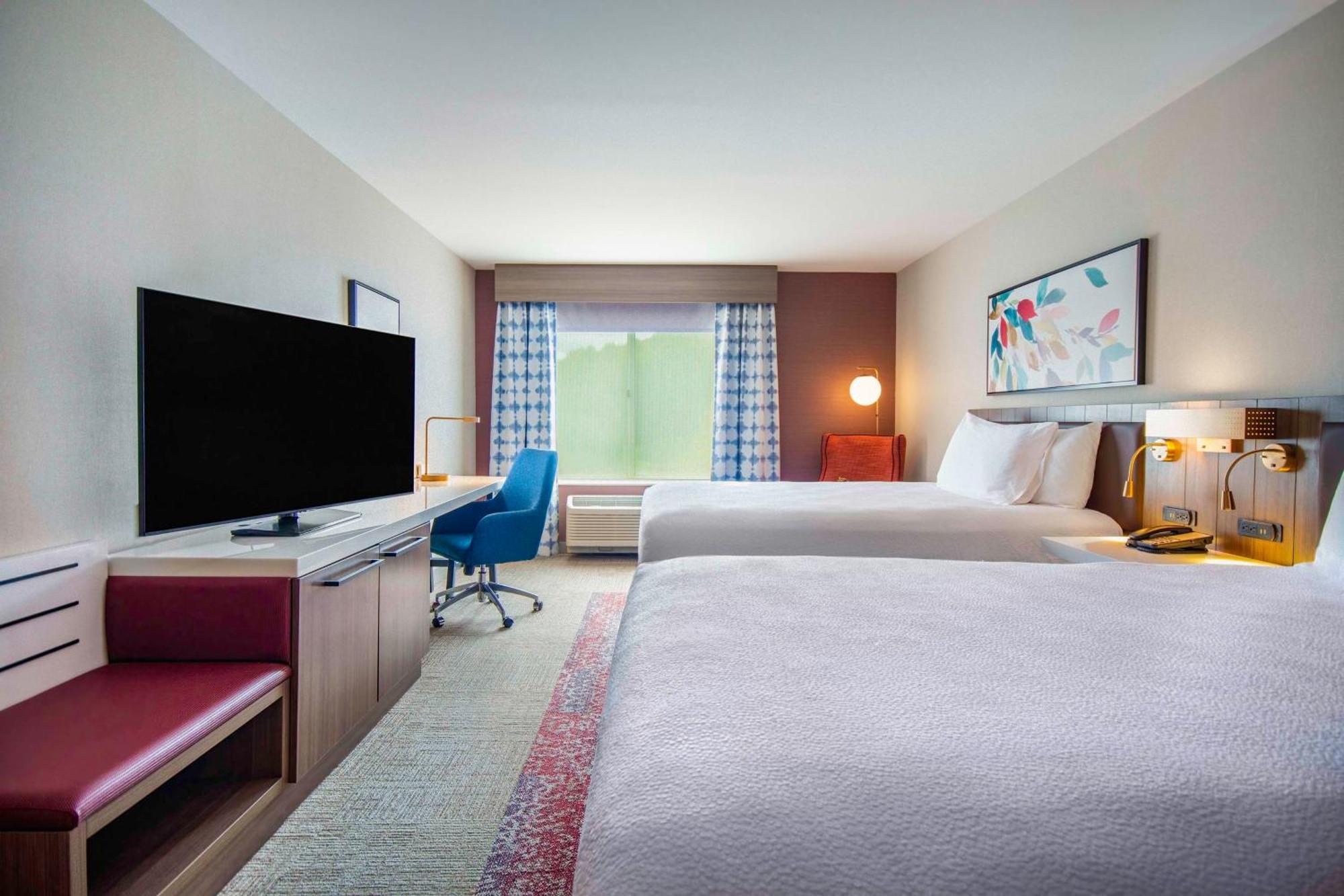 Hilton Garden Inn Danbury Exterior photo
